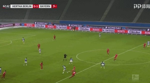 1612560843302030878.gif World Cup registration-【德甲】莱万失点科芒幸运球破门 拜仁雪战1比0赫塔